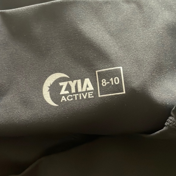 ZYIA Pants - Zyia capri leggings